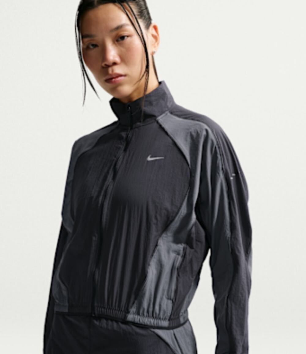 Nike Swift UV Repel Running Jacket XL Black Lightweight Travel Nylon Reflective